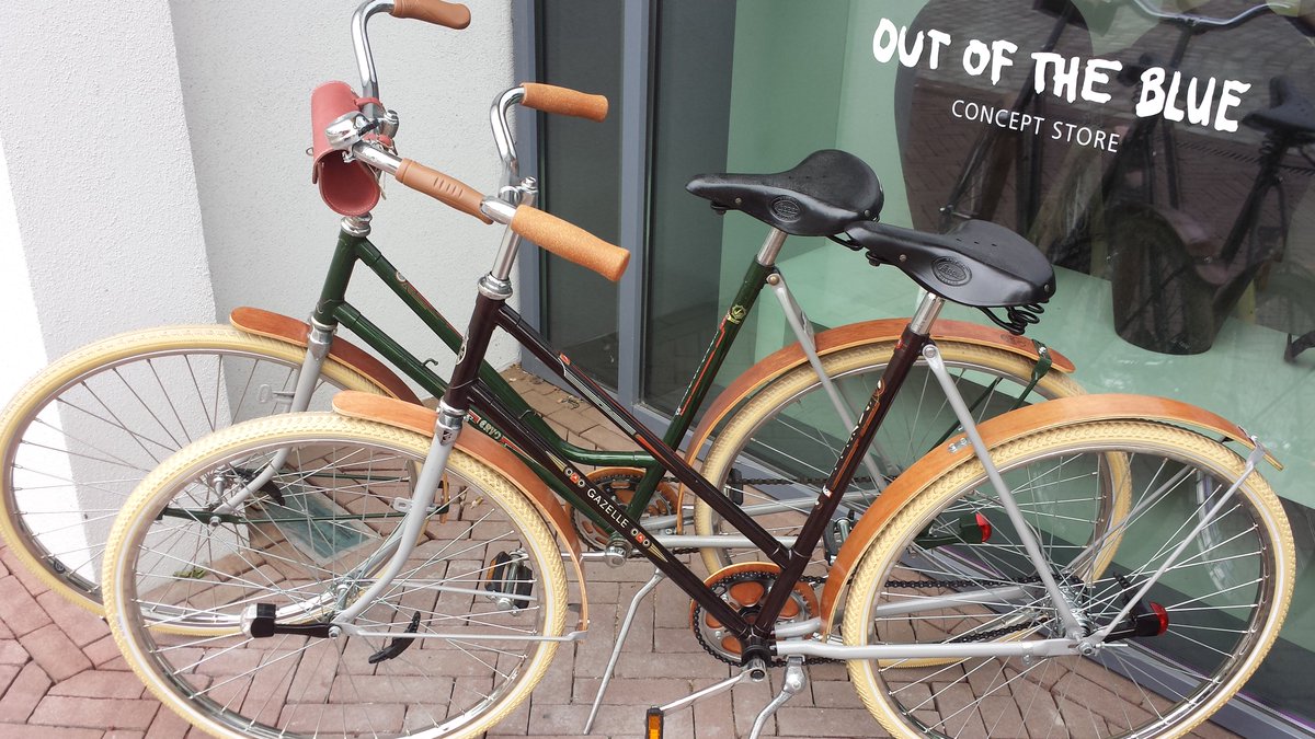 Garantie toewijding Amuseren Vrienden van Hout on Twitter: "Wij gaan op de fiets vandaag, opgeknapt met  spatborden #vanhout door De Slappe Band in Eindhoven. #FNJWD @FNJWD  https://t.co/tMxtFKSXEX" / Twitter