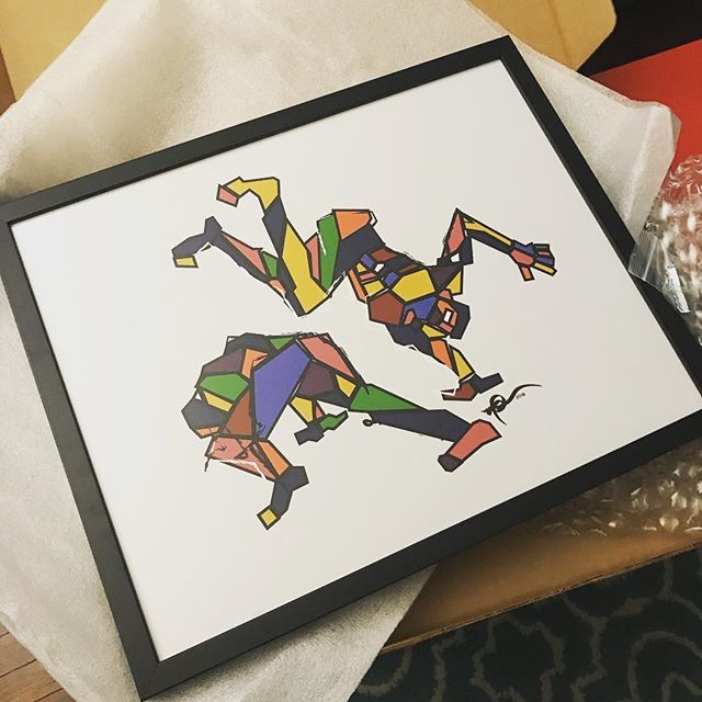 capopodcast's tweet photo. Not only is he an amazing capoeira, but an incredibly talented artist. Thank you so much, @martelloliver #capoeira #capoeiraarte https://t.co/38uty8Z794 https://t.co/6DtIrdwfNm
