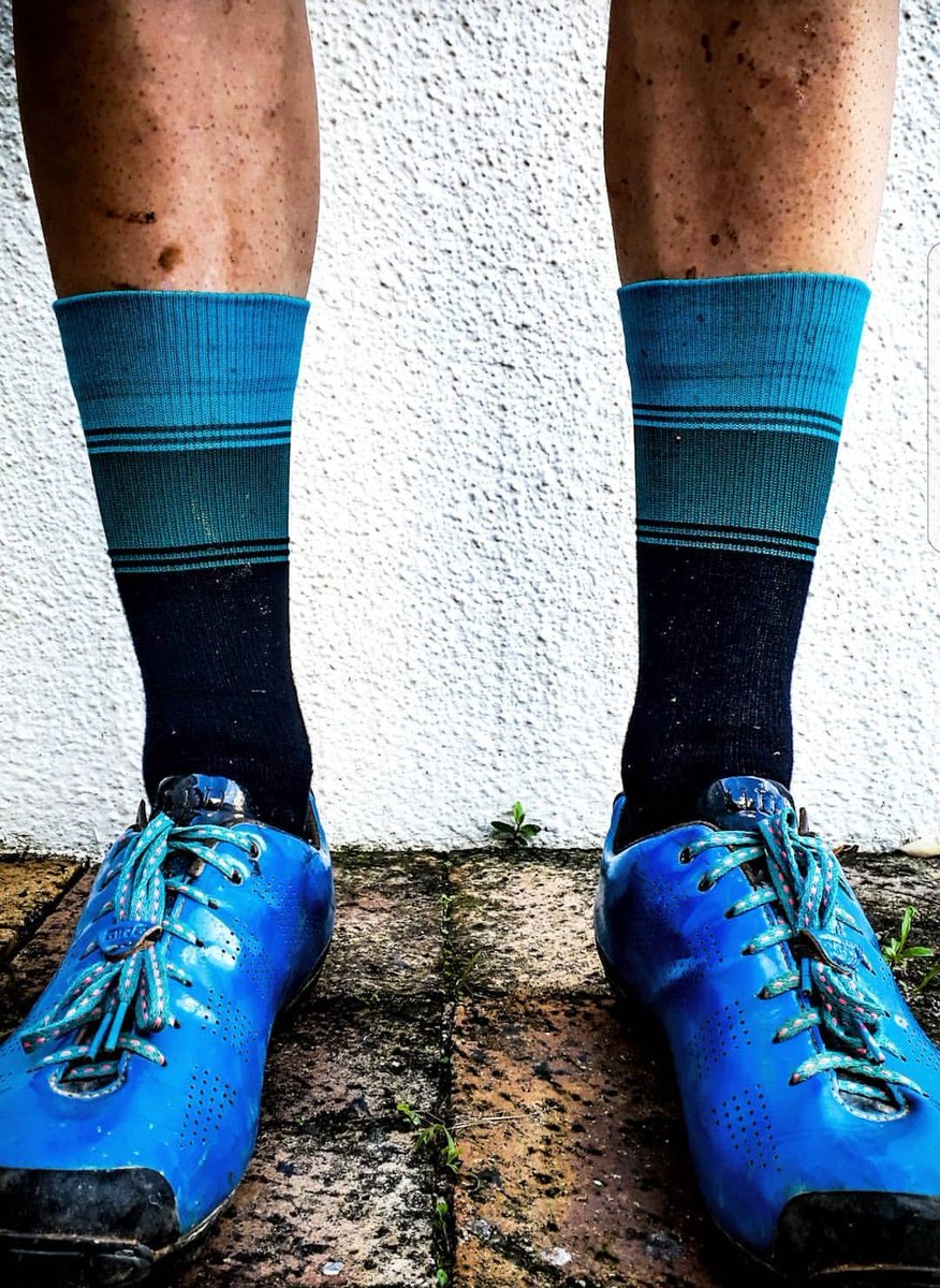 thecyclistco's tweet photo. No need for the winter blues with the Sportif Azzura. https://t.co/COFhKZO0YF