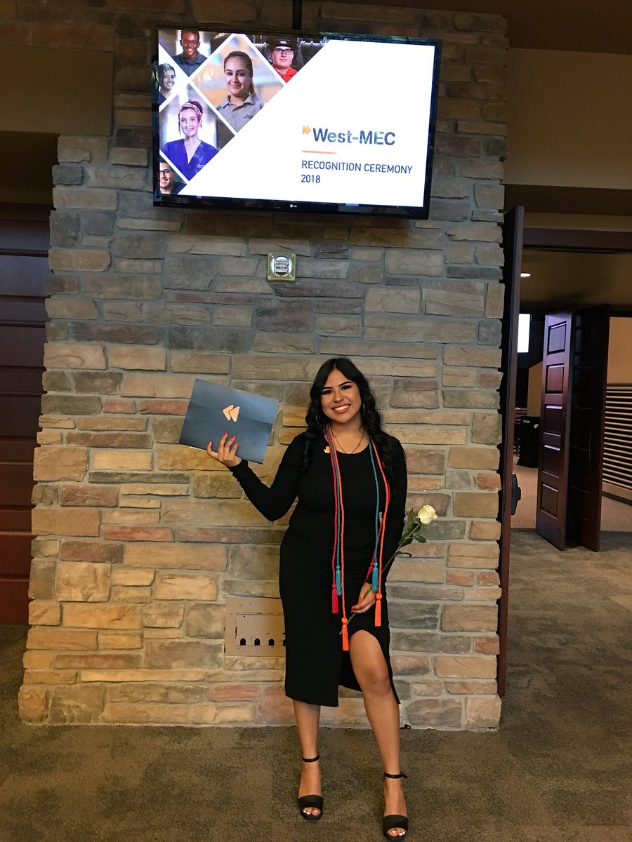 banesssababy's tweet photo. Officially graduated as a West Mec Medical Assistant 🙏🏻❤️ Thank you for such a great experience @WestMEC . Now I’m off to continue my education while working in a lab, doing what I love! #FasterWayForward #BeyondBlessed❣️ https://t.co/Jfx40HCyOb