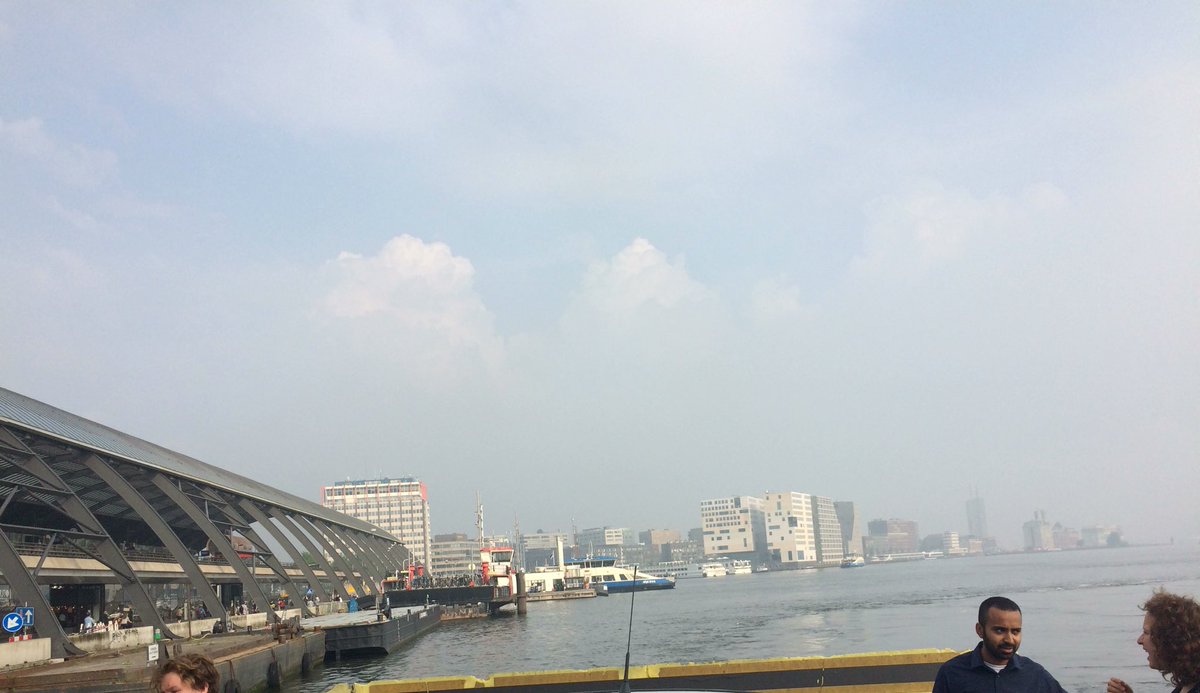 sidneydekoning's tweet image. On my way to #AmsterdamJS! I hope you guys have airco 😎