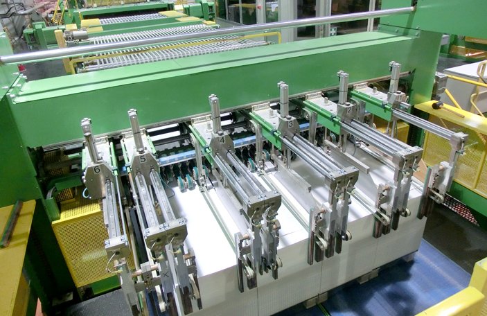 PasabanMachines's tweet image. High-end simplex paper sheeting machine intended for converting plants and finishing rooms of paper mills and paper or cardboard factories with high production and quality requirements. 

bit.ly/KDDsheeter
#PaperSheeterMachine #PaperSheeters #Sheeter #PulPaper2018