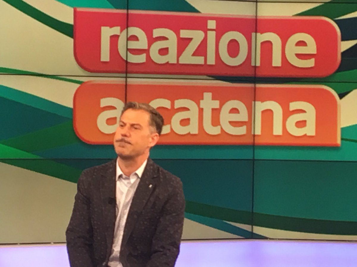 “Se ad esempio dici Benedetta” e <a href="/francodimare/">Franco Di Mare</a> pronto: “incubo”. Ecco il meccanismo è chiaro e <a href="/corsi_gabriele/">Gabriele Lele Corsi 🤌</a> è già entrato nella parte del bravo conduttore di <a href="/Reazione_Fan/">ReazioneaCatena Fan</a> dal #4giugno <a href="/RaiUno/">Rai1</a>