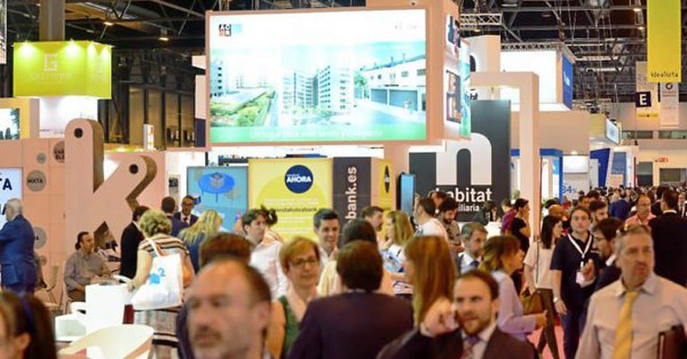 Lineamadrid's tweet photo. Buenos días. ¿Buscando la casa perfecta? 🏡
Arranca «#Sima2018. Salón inmobiliario internacional Madrid» @simaexpo en @feriademadrid 👉 https://t.co/w86NAStdnt
#Vivienda #SIMAPro2018 https://t.co/IEjBuJCGWI