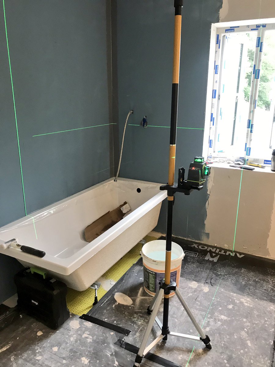 WolsTiling's tweet photo. New toy great service as always from @tilers_tools makes life abit easier 👍🏻 https://t.co/Z9hteJ6Ln5