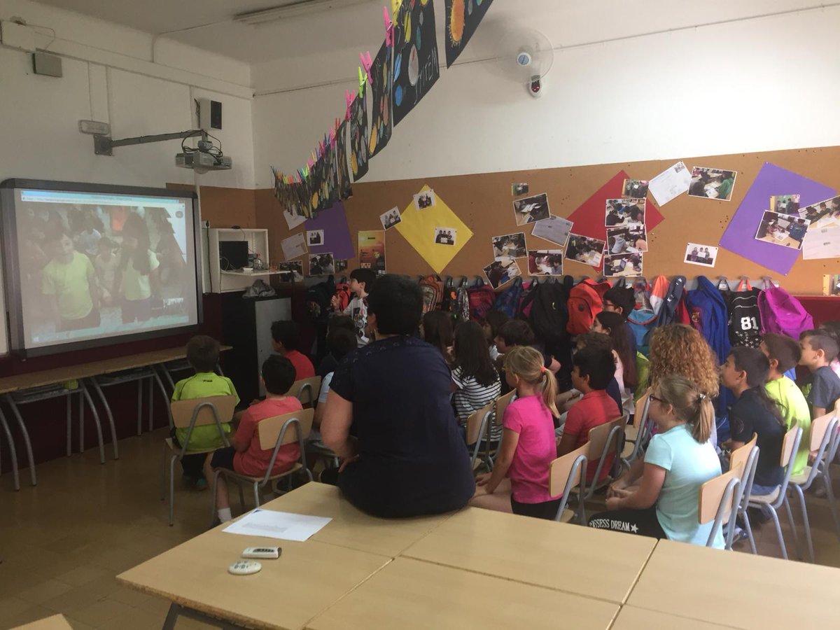 EscolaProa's tweet image. Avuia toca conéixer l&apos;altre 4rt de @fundaciollor #correucm #sharetolearn  @FTrams