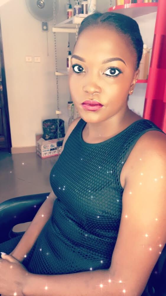 GlamQueenStudio's tweet photo. Have you ever felt like a facebeat just for just? Well, after a beautiful manicure, she felt she needed a whole new look. You can also get yours anytime at the studio. https://t.co/uRyh7VGfRu