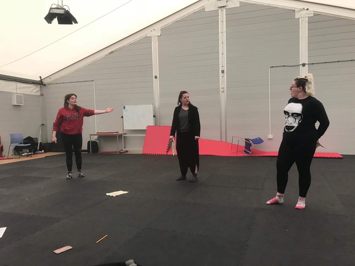 LovesLaboursLo1's tweet photo. The King, Dumaine and Longaville have all got themselves into a rut. A lovesick rut! Book online @bathspalive to see them solve their lovestruck heart’s desires 💕🎭 #LovesLaboursLost https://t.co/XMszRx2J8F