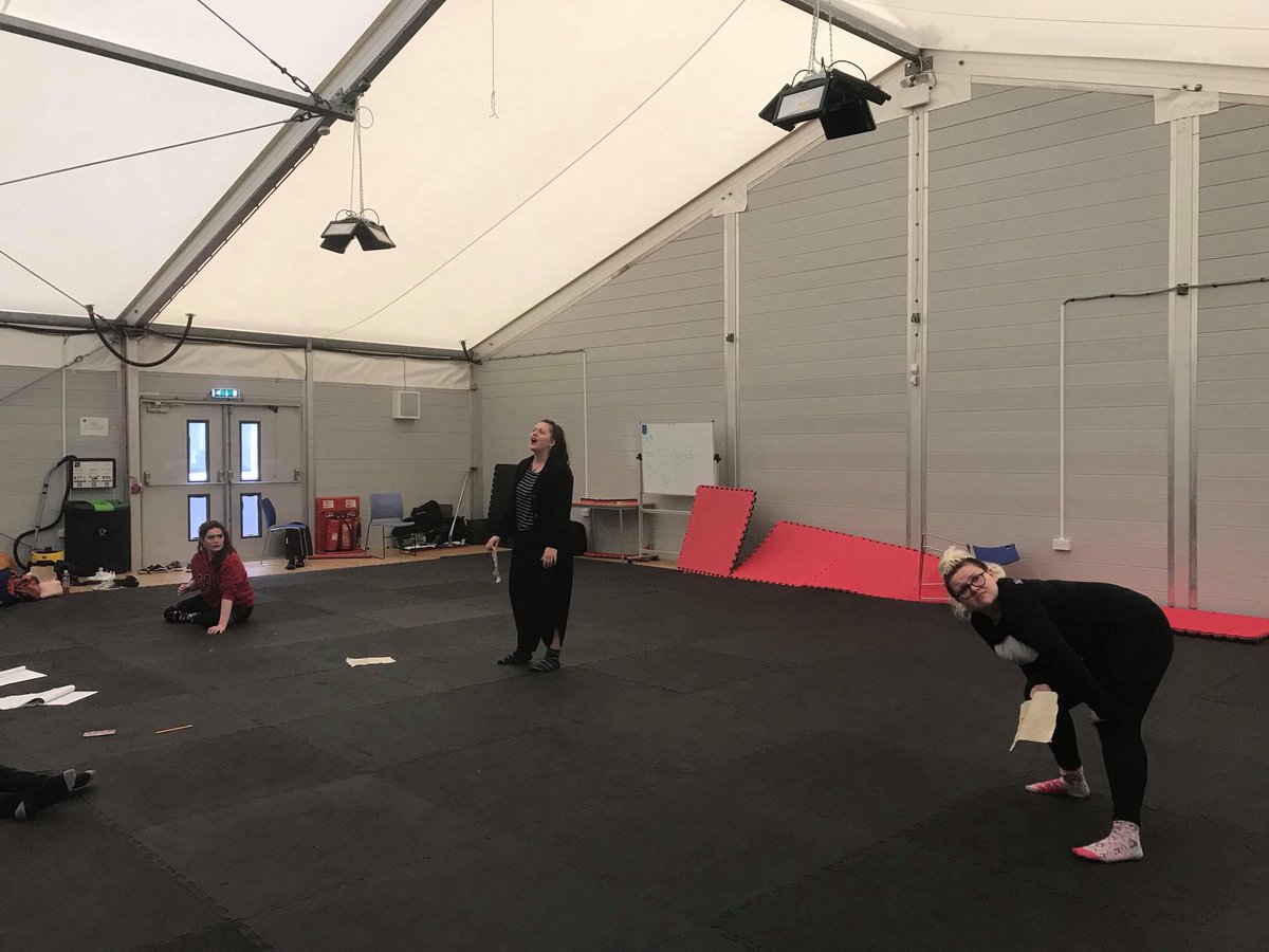 LovesLaboursLo1's tweet photo. The King, Dumaine and Longaville have all got themselves into a rut. A lovesick rut! Book online @bathspalive to see them solve their lovestruck heart’s desires 💕🎭 #LovesLaboursLost https://t.co/XMszRx2J8F