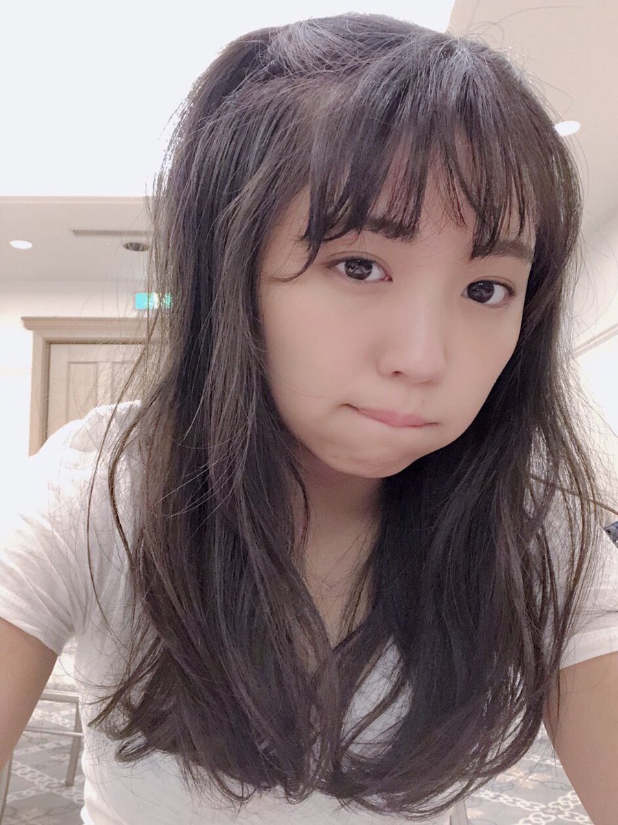 大原優乃 ㅤ 先日 リゼクリニックさんで 美容脱毛をしていただいたよん メイクさんに化粧のりが良くなったって 褒めてもらえて嬉しい Oo ㅤ