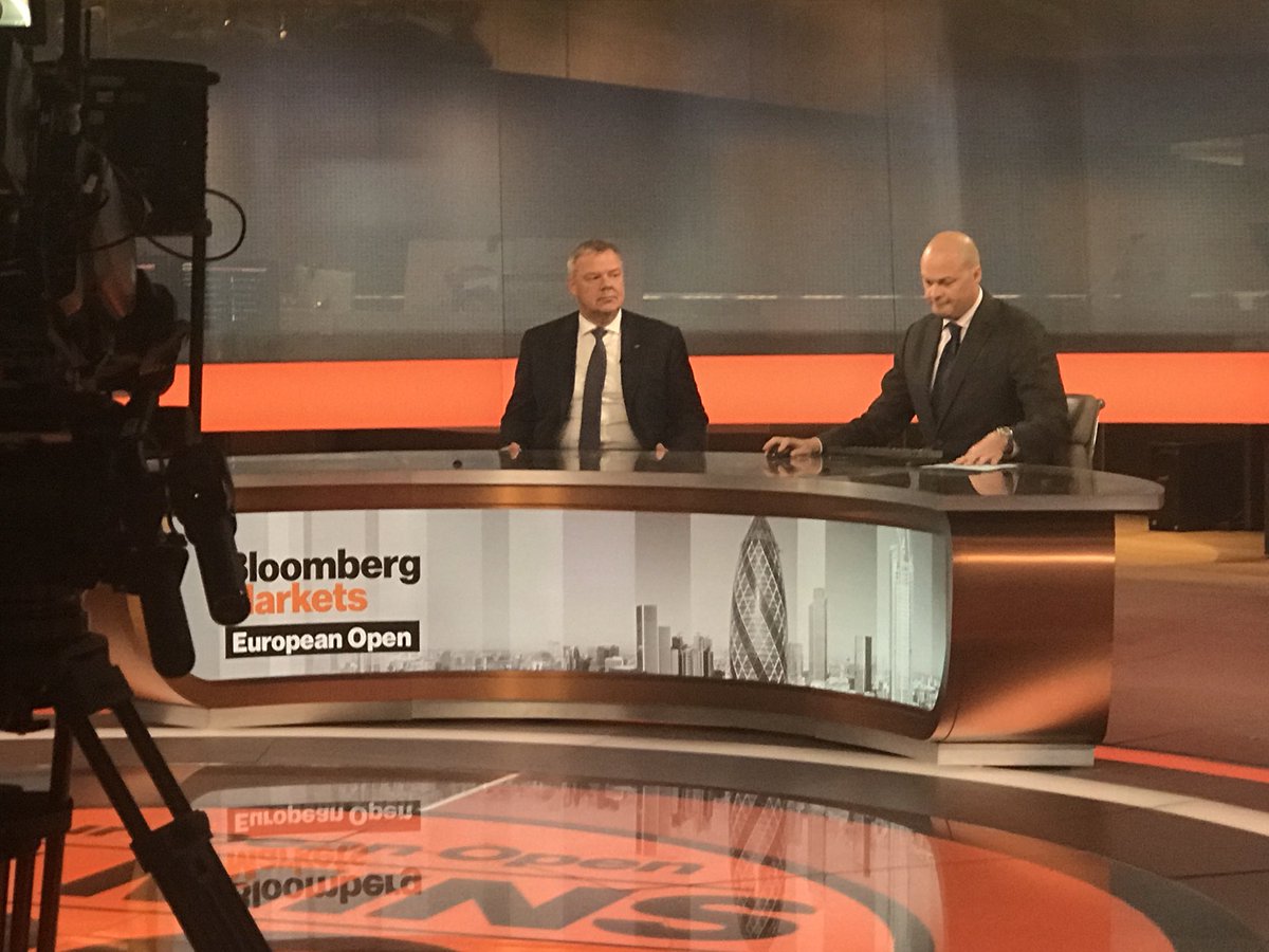 Nothing better than to start the day with <a href="/OGrefstad/">odd arild grefstad</a> talking to <a href="/mattmiller1973/">Matt Miller</a> ab sustainability 🌱