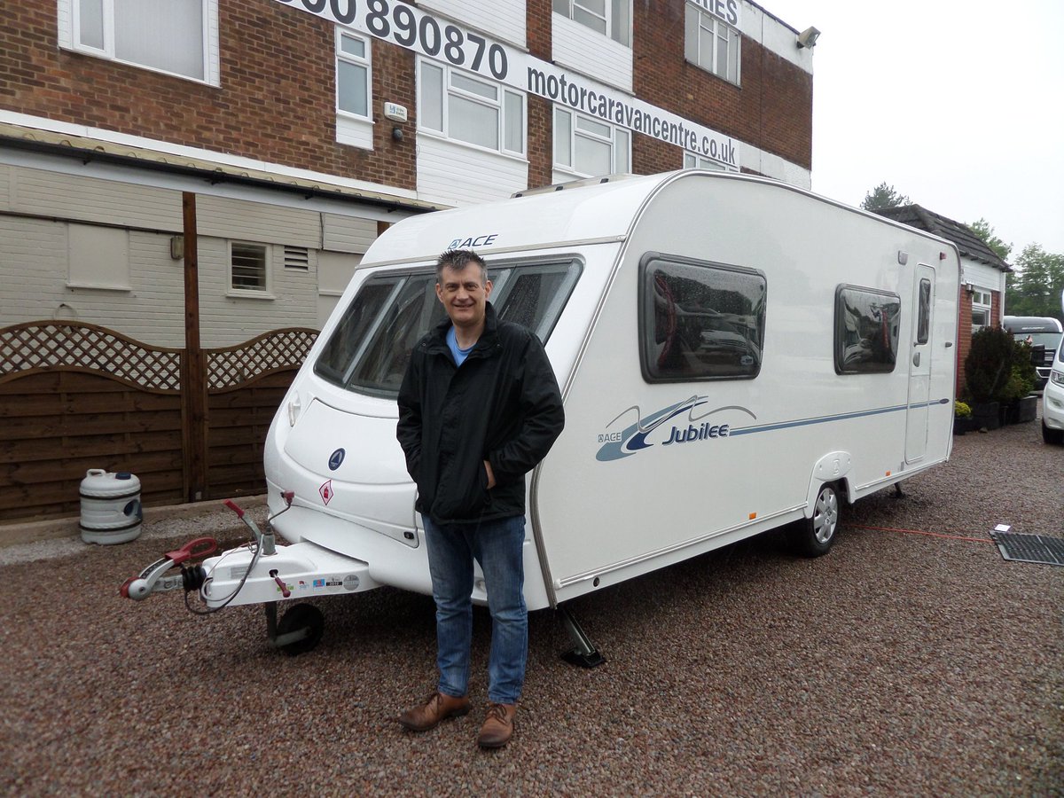 Another satisfied customer ready to embark on more caravan adventures!!!!
#caravan #camping #Customer #handoverday #SHMCC