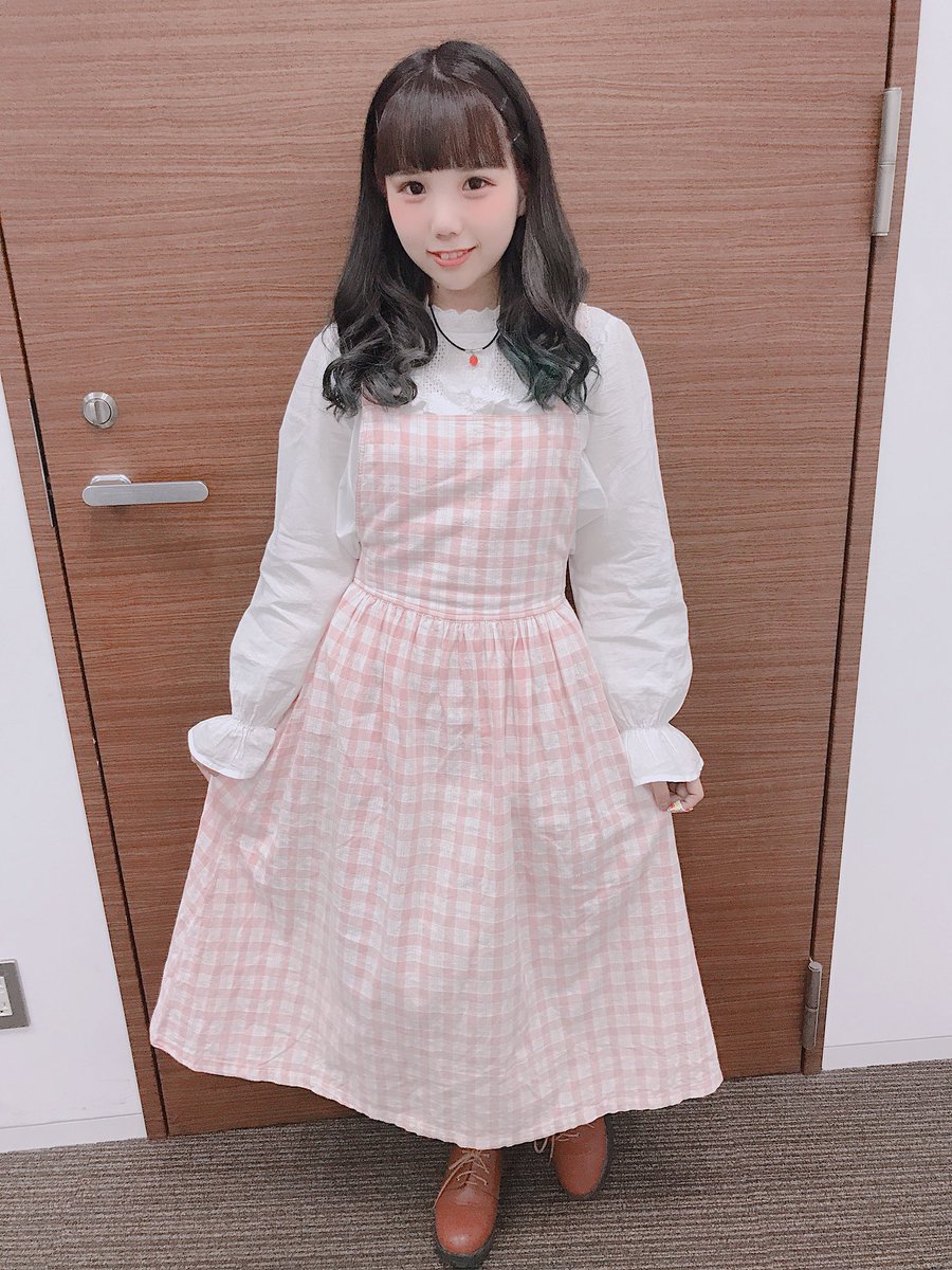 Lulu Punky Rad Pink בטוויטר おnewの エプロンみたいなワンピース 古着で1500えんでね お安い可愛い一目惚れだった いかがですかっ 本日の私服るる はるるのフォロワー増えるるる