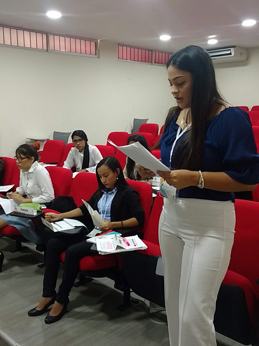 LuisFer_Mendoza's tweet photo. Delegate of Canadá is Reading the speech about the Corruption in the world. #UNODC @Guajira_Mun https://t.co/3sRIzyW50m