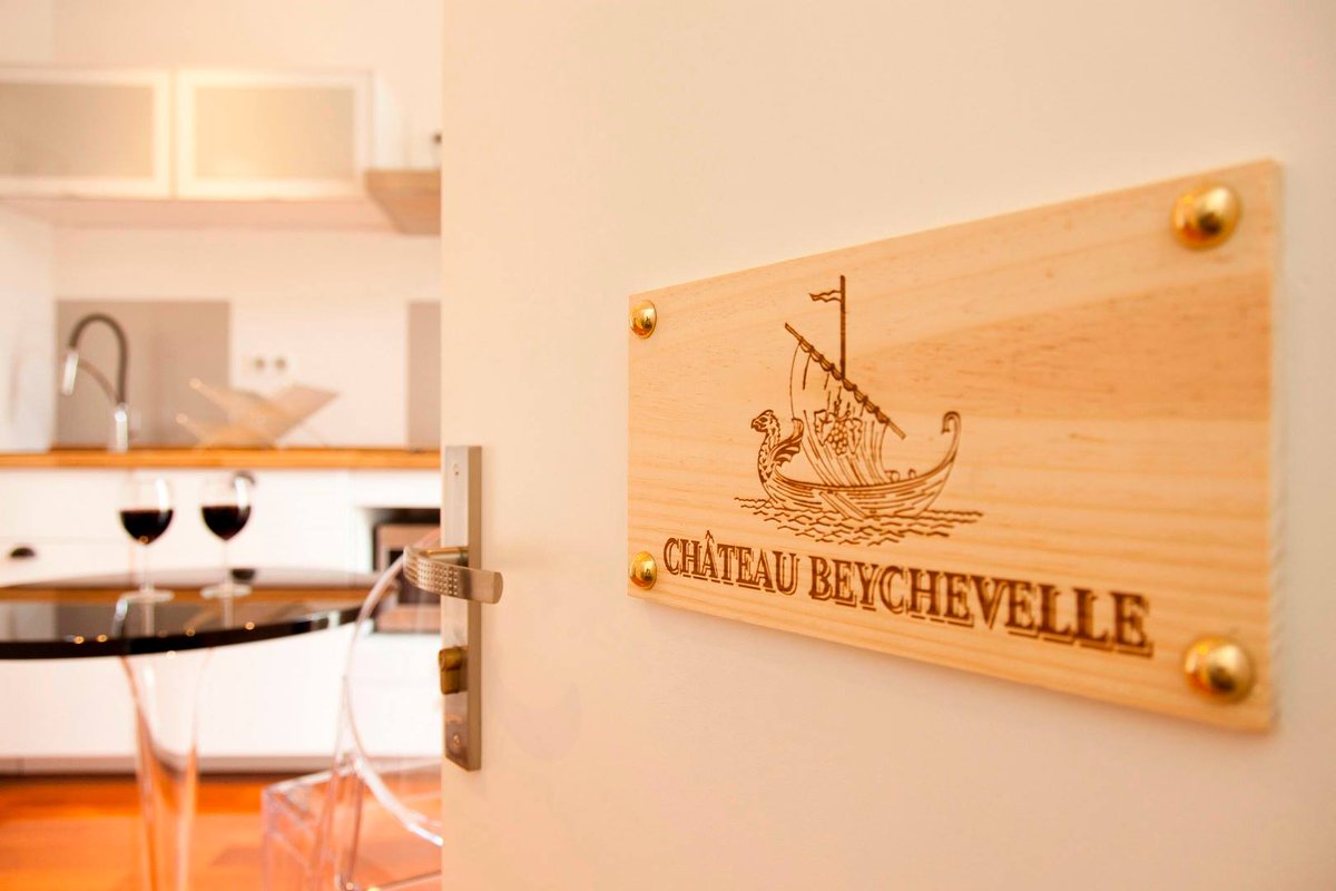 Chambre double ✔️
Pièce à vivre et cuisine équipée ✔️
Salle de douche ✔️
Bienvenue à l'appartement Château Beychevelle 🔑goo.gl/B7v6LB