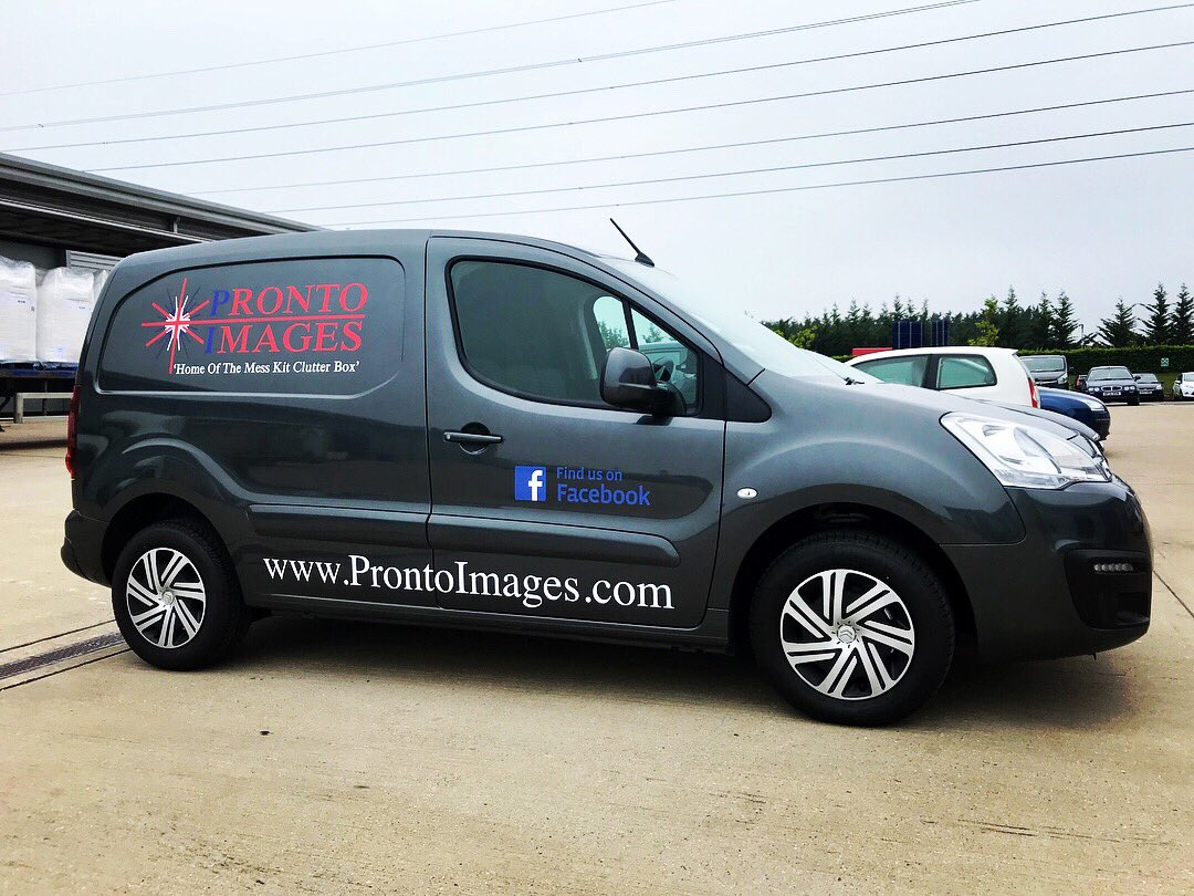 prontoimages's tweet photo. Introducing the latest edition to @prontoimages βBertie the Berlingoβ.
Yes I did just assume my Vans Gender π π
#nextstep #aimbig #takingthisseriously #medalboxes https://t.co/m9AAt904ny