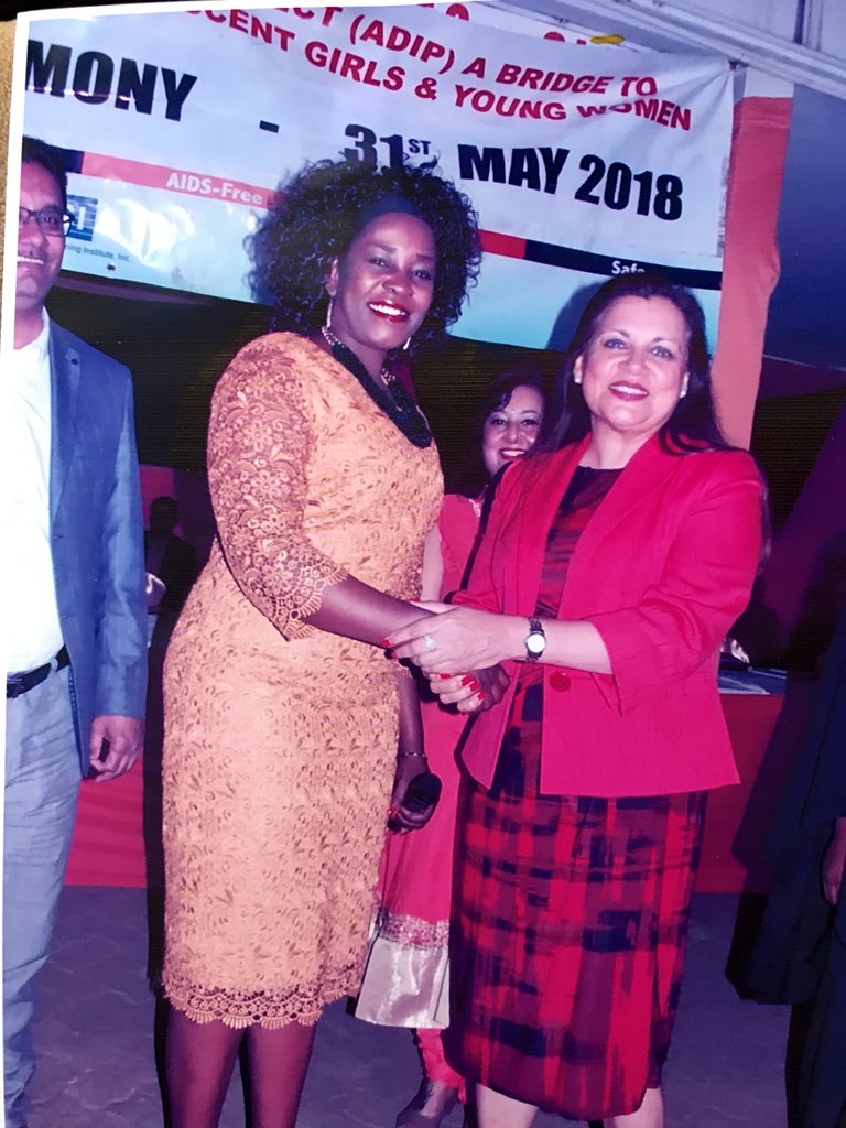 AnujaPrashar's tweet image. An incredible start to my new job @amurtafrica at #Dreams Graduation. Moving, inspiring &amp;amp; empowering with the fabulous @gloria_muliro &amp;amp; @county_nairobi &amp;amp; #GlobalCommunities &amp;amp; #TheMotherGooseKenya