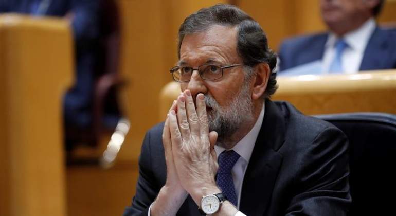 elEconomistaes's tweet photo. #ÚLTIMAHORA El PNV comunica al PP que apoya la #MociónCensura de Pedro Sánchez, lo que haría caer el Gobierno de Mariano Rajoy https://t.co/xJvPFmNT1b https://t.co/qcdQN5t7Ko