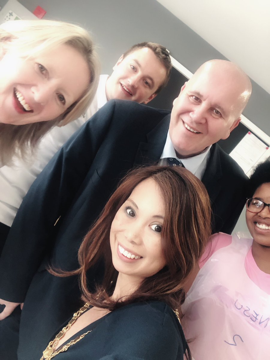 Thanks Lord Mayor Paul Reid <a href="/mea_bc/">Mid and East Antrim Borough Council</a> and <a href="/NIYF/">NI Youth Forum</a> <a href="/YouthActionNI/">YouthAction Northern Ireland</a> <a href="/nandijproject/">Nandi Jola</a> a real pleasure,celebrating the last day of training #CulturalCuisineWithMe finishing with exploring #India #Jamaica and I get to look like a mayor! Young Anesu was amazing! #youthdreams #aspire <a href="/CRAICNI/">CRAICNI</a>