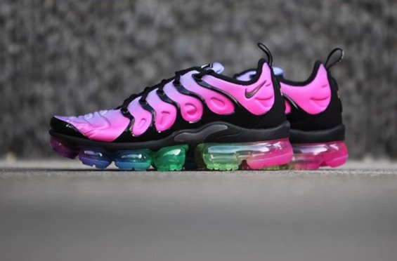 KicksOnFire on Twitter: "Celebrate LGBTQ Pride Month With The Nike Air VaporMax Be True - https://t.co/awz7OBdrDH https://t.co/x09yigWXi8" / Twitter