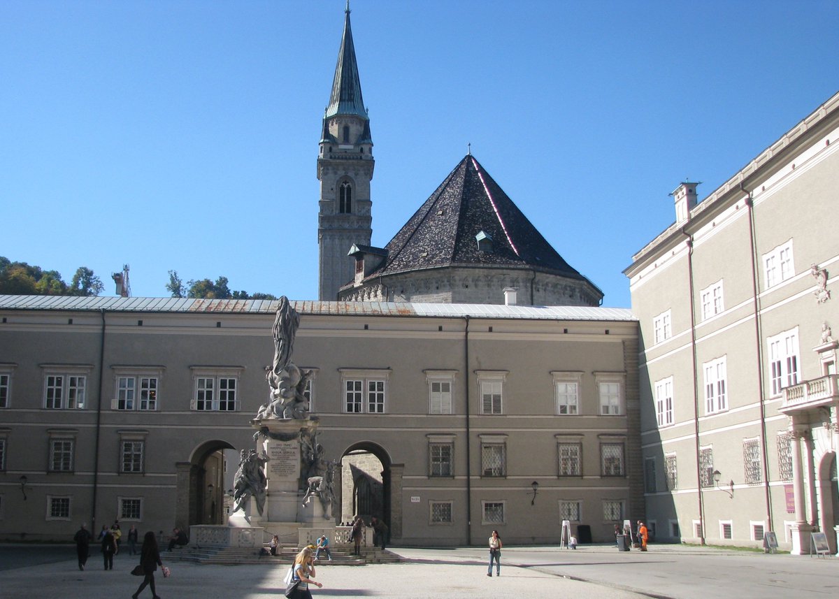 100cobbledroads tweet media