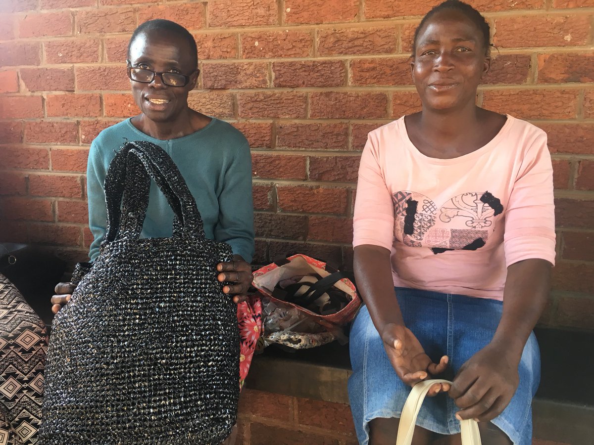 friendshipbench's tweet photo. #CircleKubatanaTose #zeebags =integral part of @friendshipbench ´s successful intervention to lower prevalence of #depression and #anxiety @kubatana @ArukahNetwork @YouthBench @MHInnovation https://t.co/PA0aiGfEqS