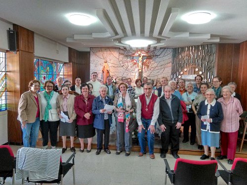 flsd_es's tweet photo. La Familia Dominicana de Valladolid, celebró la Traslación de Santo Domingo
30 de mayo.

En esta ocasión la celebración tuvo lugar en la Residencia de Ancianas de las Hermanas Dominicas de la Anunciata.

https://t.co/jpKlA3dg82 https://t.co/IJ6E5F5wR6