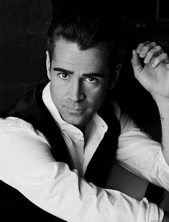 Colin Farrell turns 42 today!
Happy Birthday, Colin!  
