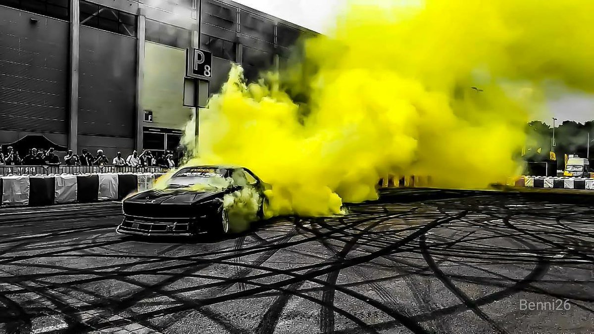 syrontires's tweet photo. Impressionen der Drift Shows von Syron Tires vom 29. und 30.05.2018
Halle 7.1Stand:B066 C069
Alex & Corinna Gräff
Ralf Spanehl
Maxi Grimm
Power DRIFT Super Team
#drift #show #syron #tire #reifen #keskin #mamfelgen @THETIRECOLOGNE https://t.co/RuT1vWyC5s