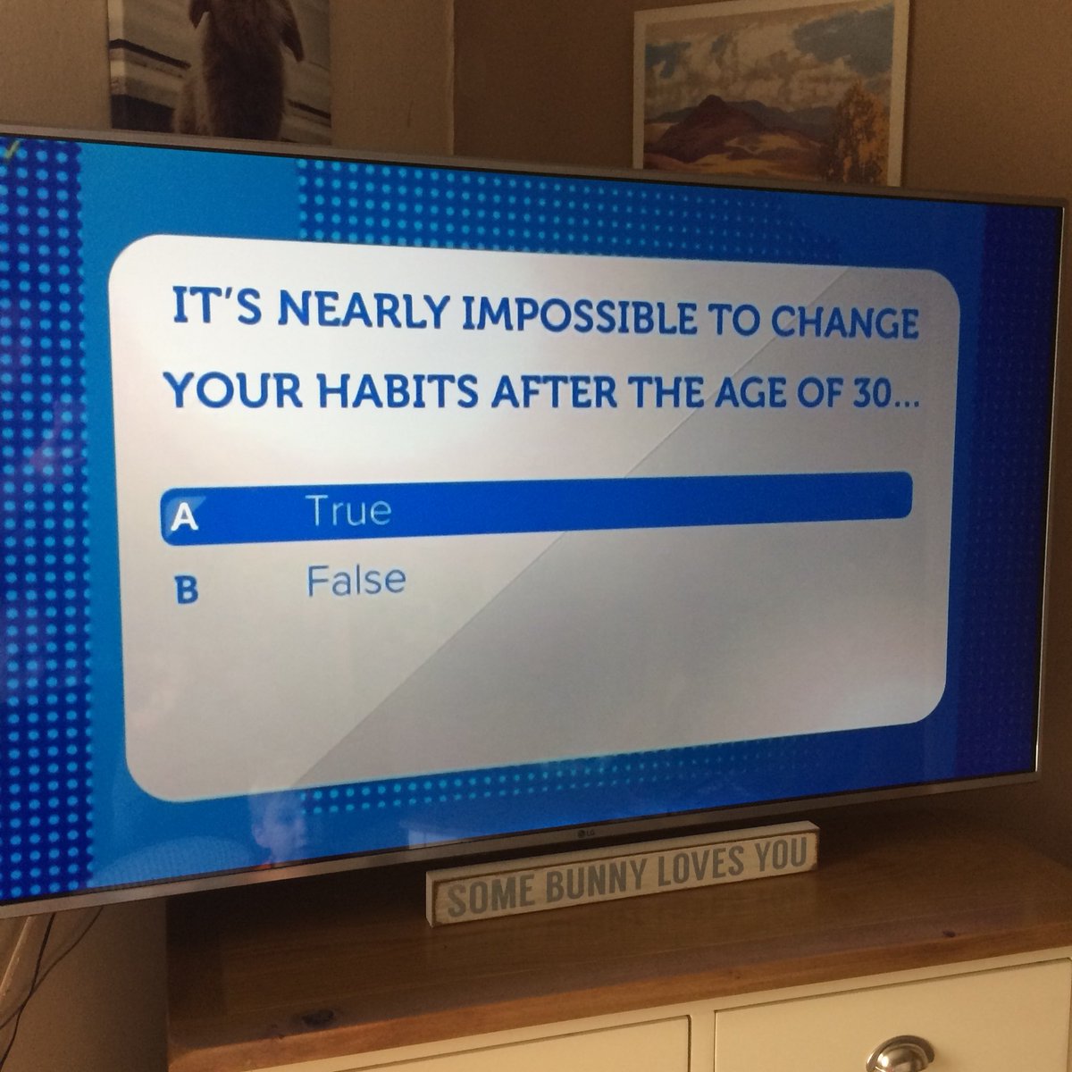 Honestly_Becky's tweet image. Well that’s interesting.  According to the #wrightstuff at 36 I’m probably wasting my time having CBT therapy.  But considering I feel like I’m getting nowhere with it, isn’t it true?  🤔 #anxiety #gad