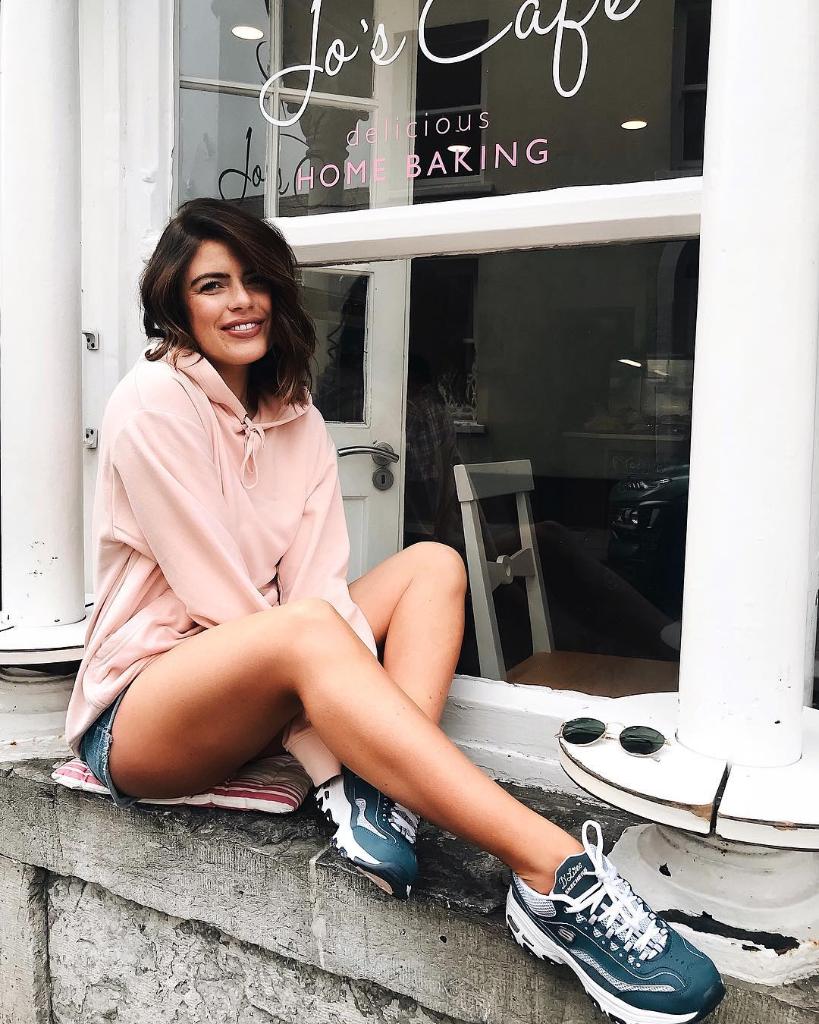 skechers walking on clouds