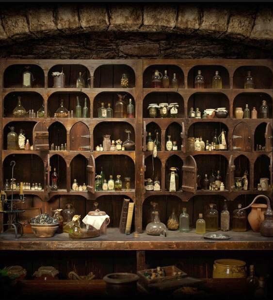 Shhhrouk's tweet image. Pharmacies till 19th century looked like it was wizardry places!🔮✨