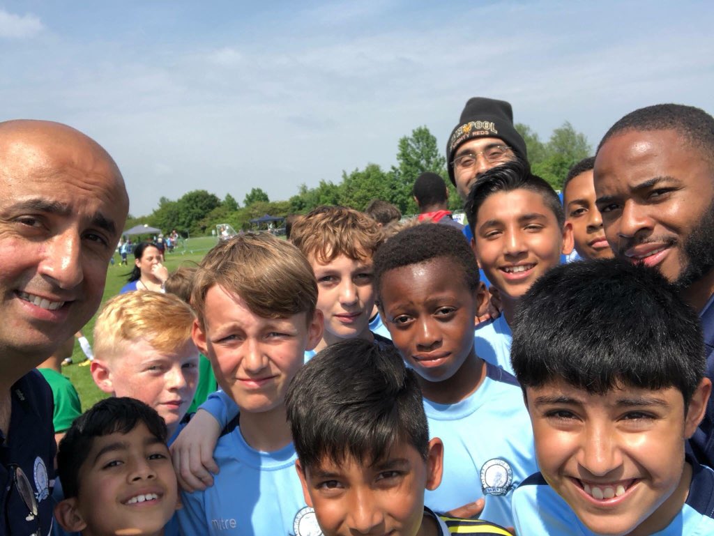 Shabby__D's tweet photo. All the negative stuff about @sterling7 tat that is actually personal to him is rubbish. I just wanted to share some of the positive stuff this guy does. He came to MK last weekend to a grassroots tournament and had all the time in the world for all the lads. #topman cheers https://t.co/sT8Ng2p5l5