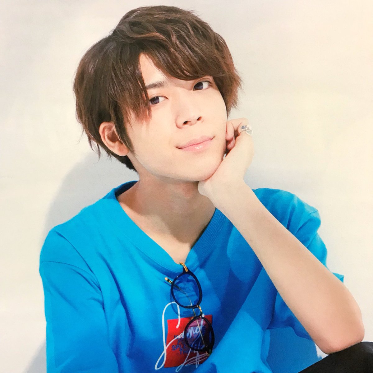 Eyes_press's tweet photo. ポポロ 7月号Sexy Zone松島聡さんスタイリングにて着用頂きました。
皆様是非ご覧下さいませ。
@yuenn_eyewear
YE-005/C ¥32.000(+tax)
#yuenneyewear #yuenn #ユエン #由縁 #POPOLO #ポポロ #松島聡 #sexyzone #セクシーゾーン #メガネ #サングラス #grass #sunglasses #colorlens #eyewear https://t.co/ZW6UabEje3