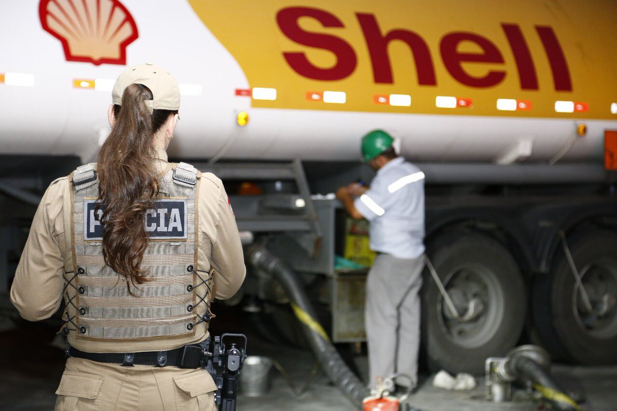 GovSC's tweet image. Durante a noite de ontem postos de #Blumenau, #Xanxerê, #Joaçaba e #Araranguá foram abastecidos com combustível ⤵️