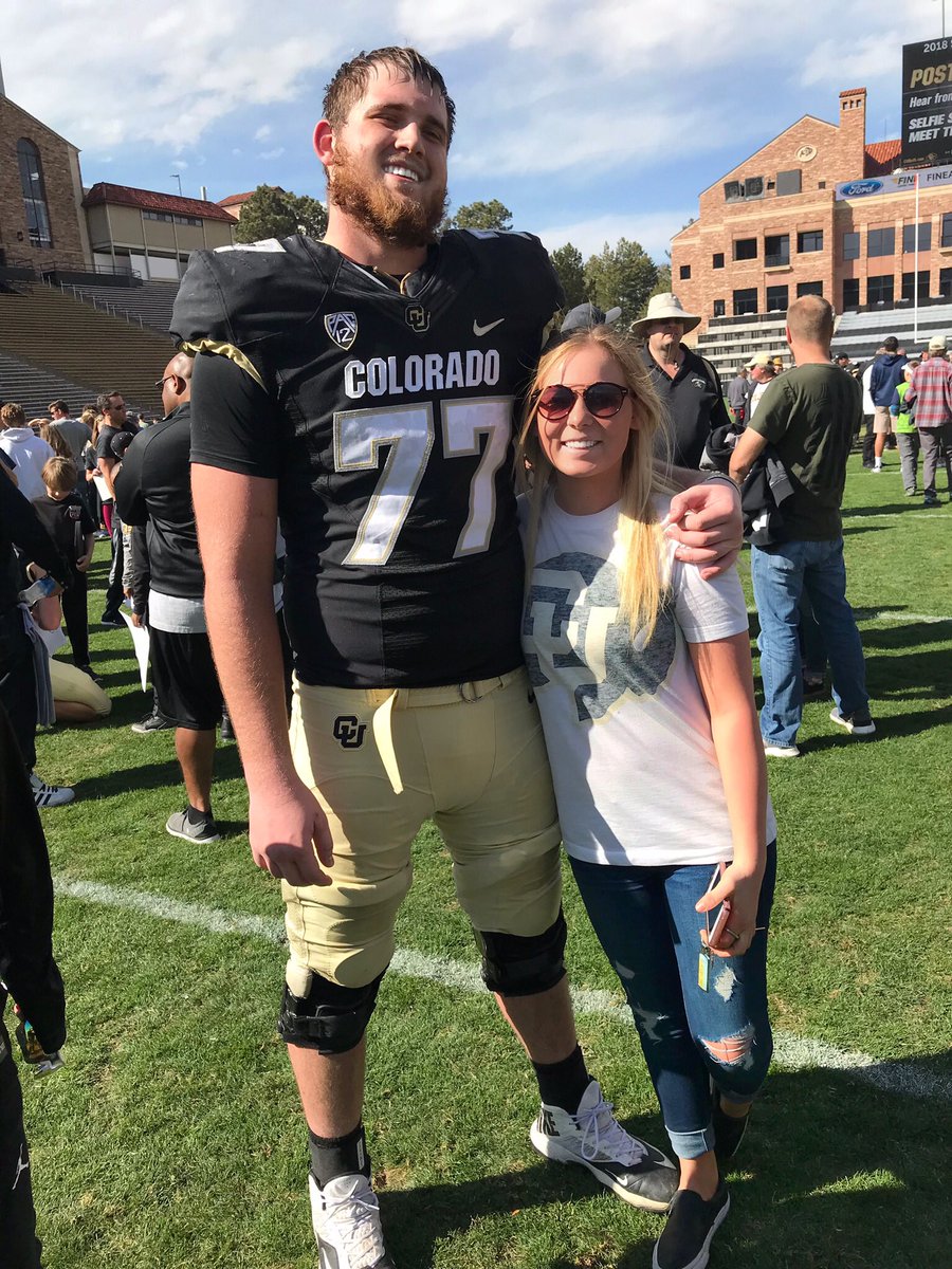 katelynnnmcgee's tweet photo. Happy 20th birthday to my favorite person❤️ love you! @Vaughn_hunter34 https://t.co/MnQQVLdKyw