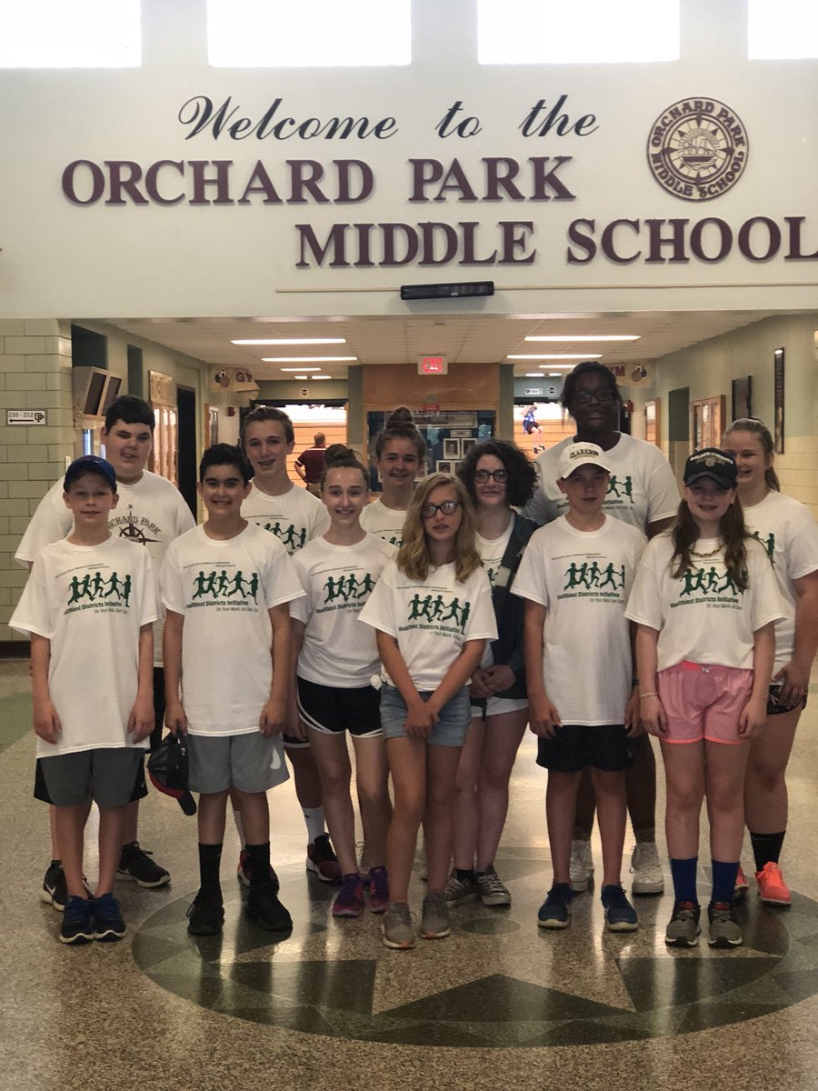 OPMS Student Council Executive and Freshman Officers ready for some community service at Knox Farms! <a href="/op_middleschool/">OP Middle School</a> <a href="/OPHSstapcomm/">OPHS STAP Comm</a> <a href="/OPSchools/">Orchard Park CSD</a>