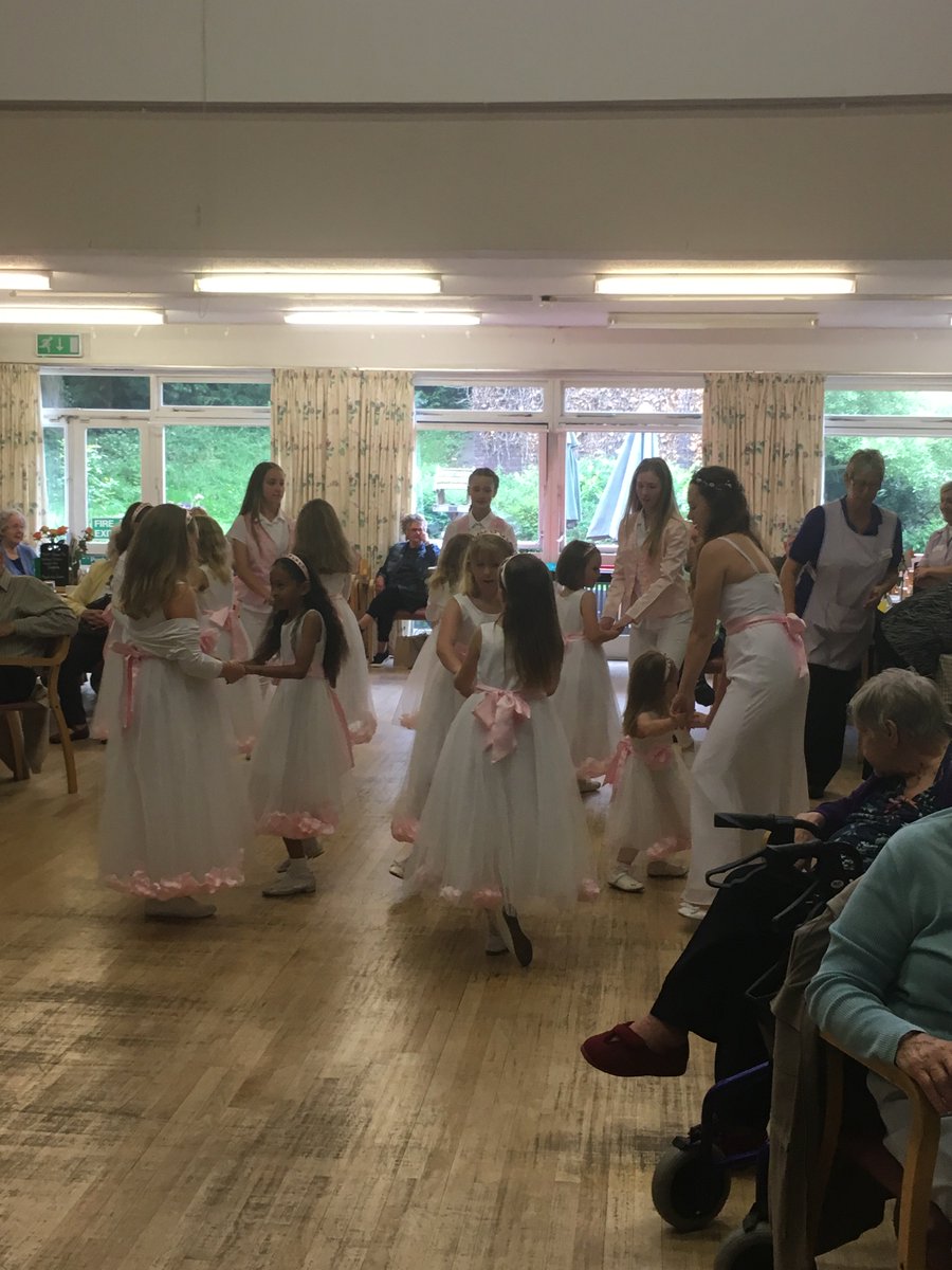Orp_MayQueen's tweet photo. The girls danced beautifully today and put smiles on many faces at the Saxon Day Centre. Some even joined in! https://t.co/FnVEugYt8O