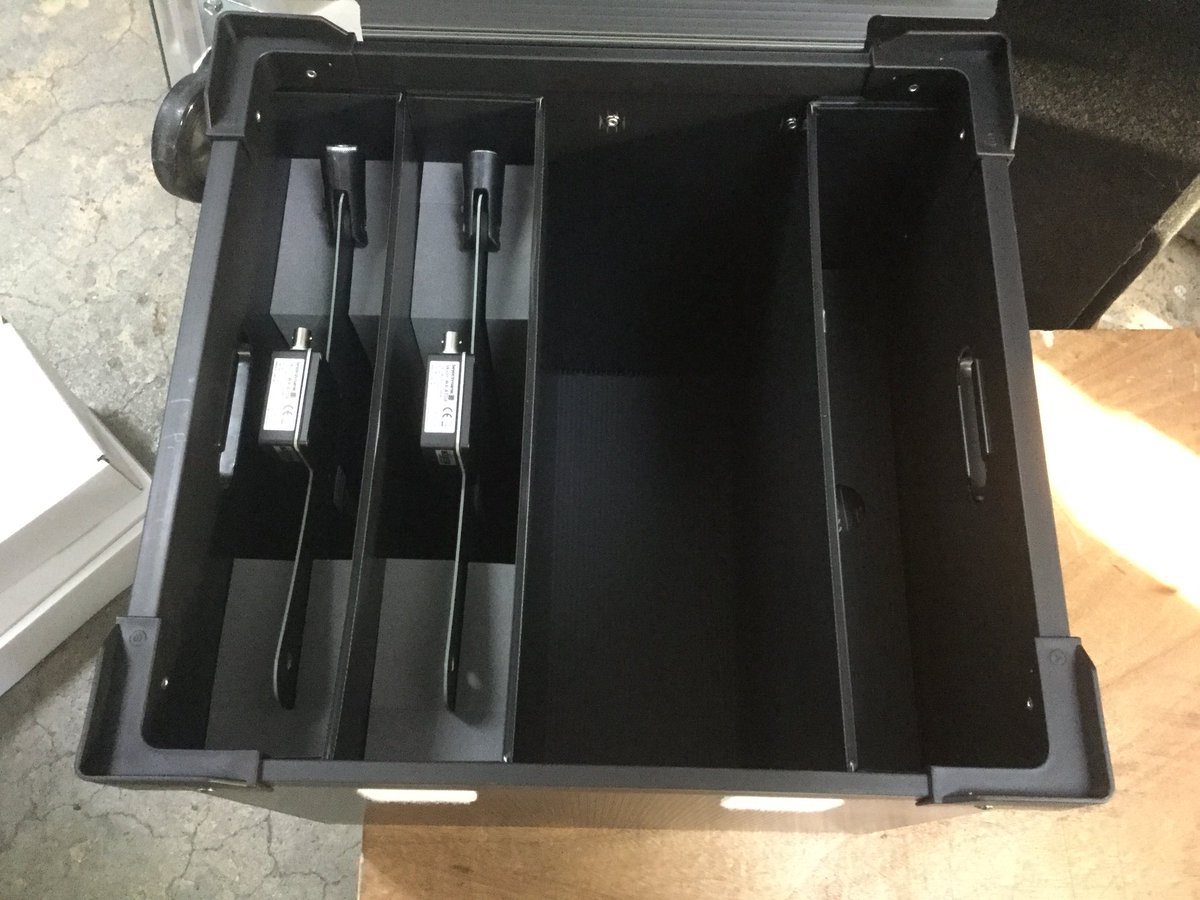 CATCHLOCKcases's tweet photo. ワイヤレスアンテア2台入りケースをご注文頂き
納品確認しました。
#ワイヤレスアンテア
#特注ケース
#オーダーメイド
#ダンプラー 
#プラパール
#ハードケース
#FRP
#硬質塩ビ
#つり銭ボックス
#銭箱
#引き出しケース
#衣装ケース
https://t.co/w5tg40buLo https://t.co/v9Bmdo3o23