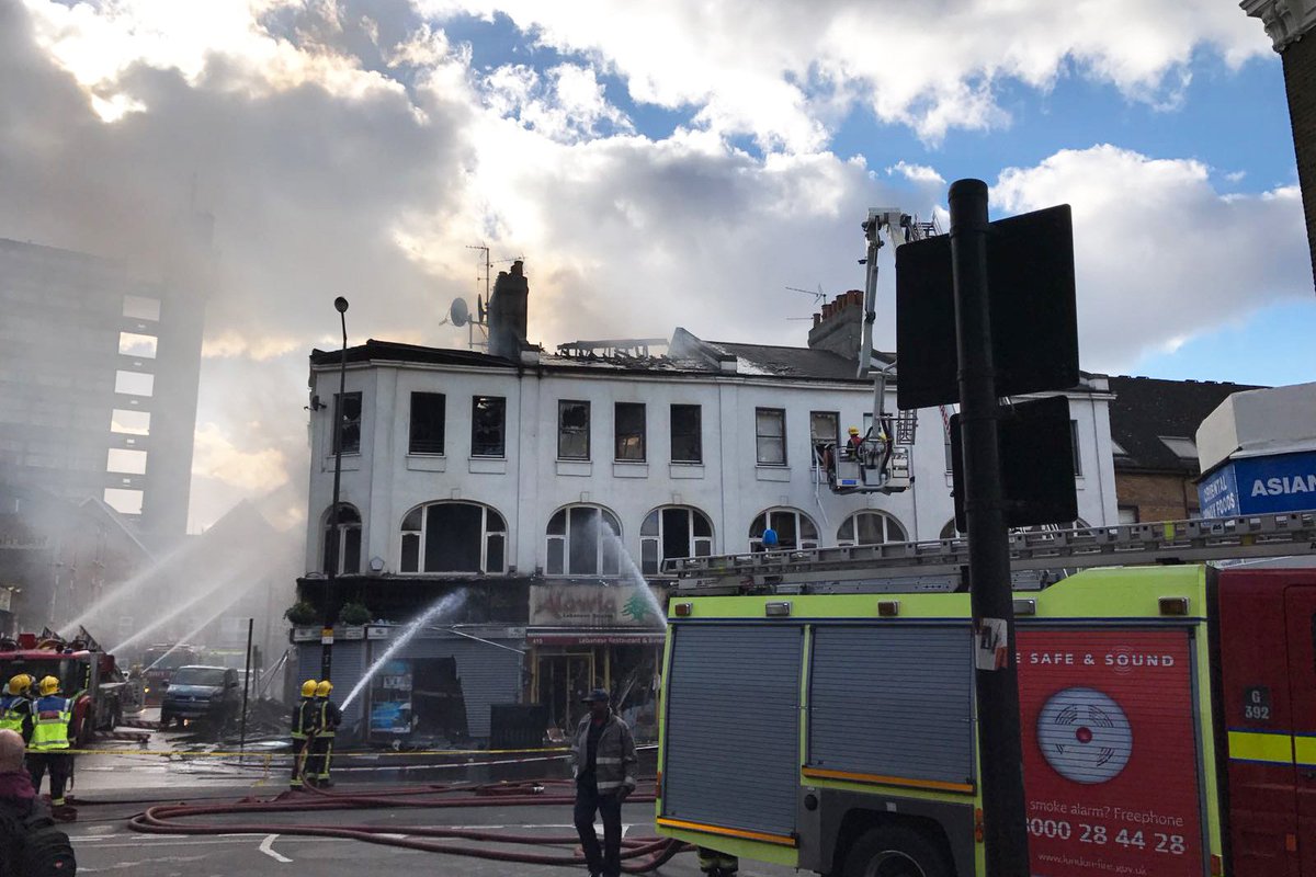 savoyconstruct's tweet image. Fast track project to #demolish a dangerous fire damaged structure on a major red route in London #demolition View the full project details here: savoyconstruction.co.uk/projects/harro…