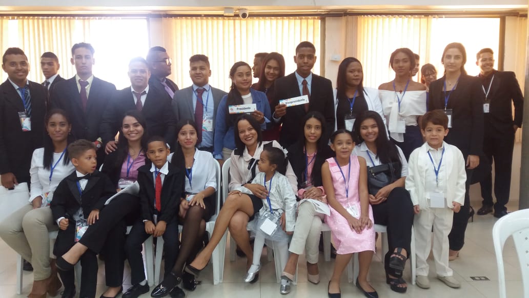 TatianaGuerraM1's tweet photo. Los delegados y las autoridades de la organización de Estados americanos  presentes en esta versión del @Guajira_Mun  2018 https://t.co/D2dDCuWue6