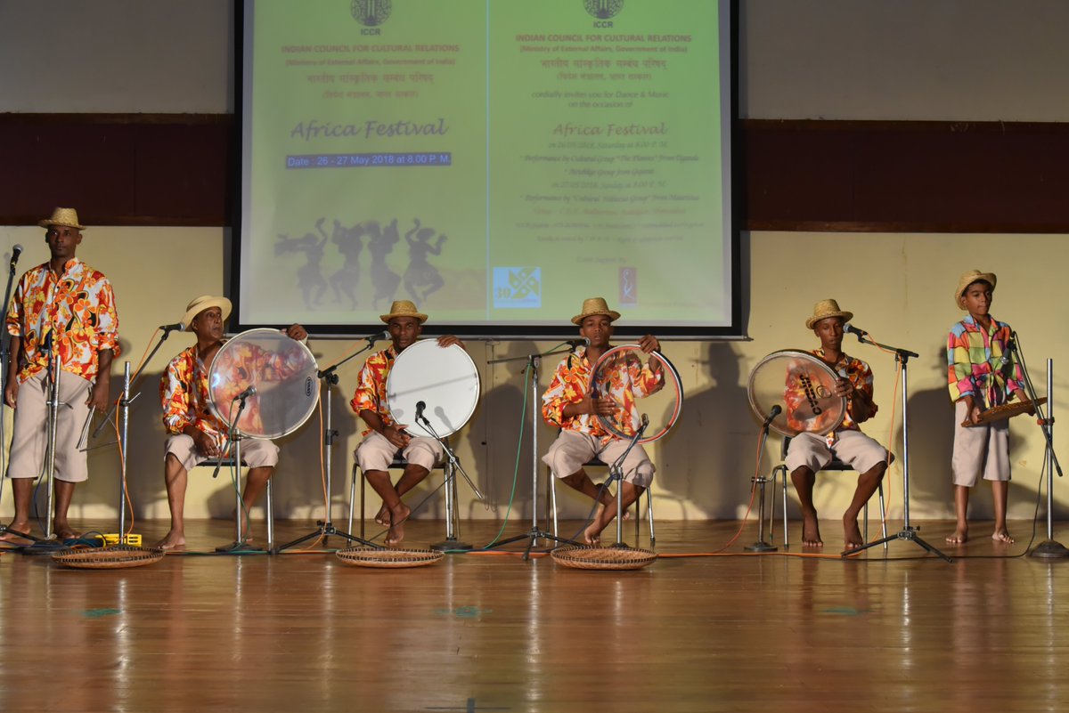 ICCR_GUJARAT's tweet photo. #AFRICAFESTIVAL2018
#Day2 
#MAY272018
#AHMEDABAD
#performanceby "Hibiscus Group" from Mauritius &amp; "Siddi Dhamaal" from Gujarat
@ICCR_Delhi @rivagdas https://t.co/1kRhdPtfUH