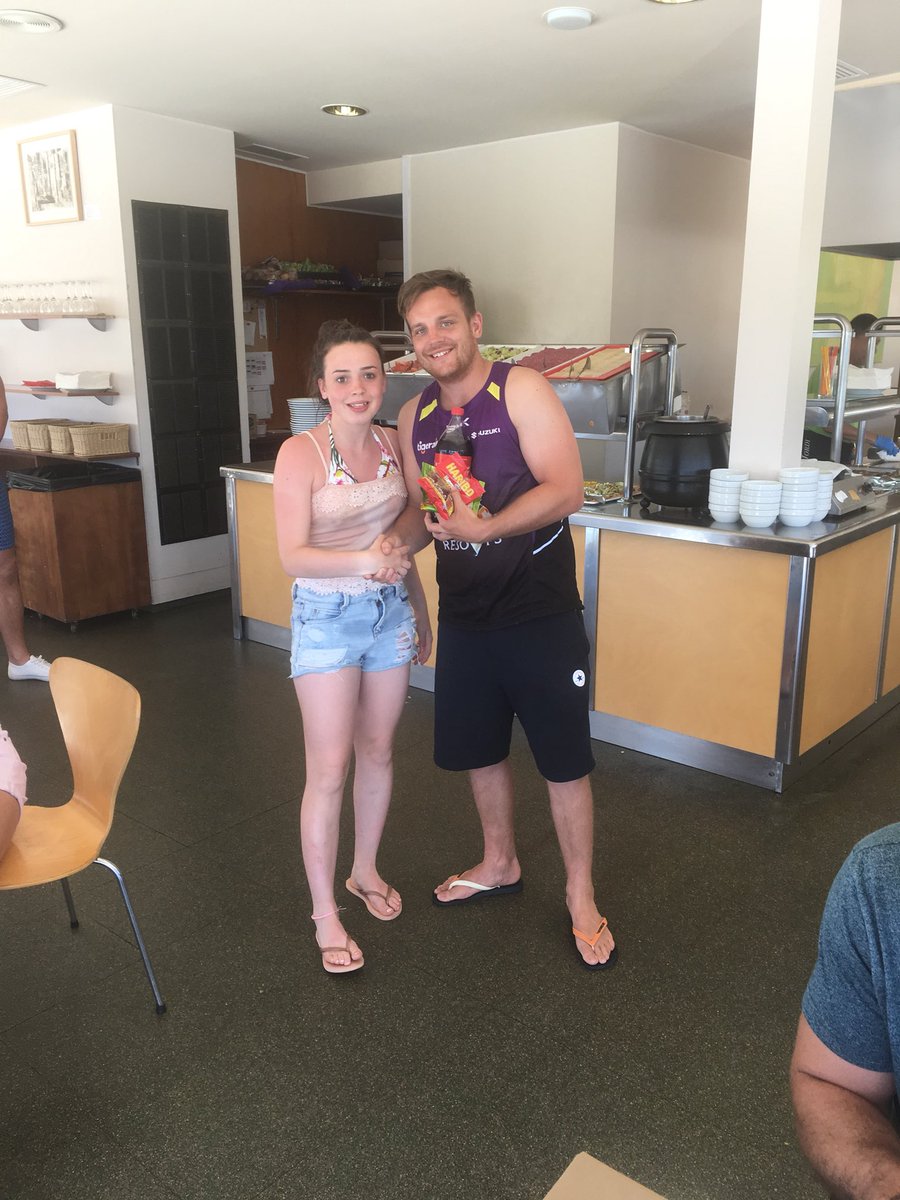 CastlefordPE's tweet photo. ๐ ๐ช๐ธ BARCELONA TRIP AWARDS PRESENTATION ๐ช๐ธ ๐
Girl of the tour - Faye S - Faye has been magnificent all week, been a great laugh, got involved with everything and helped everyone out!
#casdoesbarca2018 https://t.co/LAHtHC1msq
