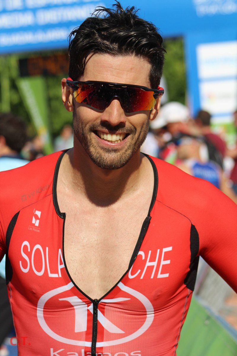 CarlosTriatlon1's tweet photo. Ha pasado desapercibido. El siempre discreto Javier Solache Triatleta del @clubKalamos Puestazo 20 en Elite del Campeonato España Triatlon MD y Mejor Roceño y Quinto Madrileño precedido solo por Grandes Triatletas de nuestra Comunidad. Enhorabuena!! @Rozasdeporte @Ayto_Las_Rozas https://t.co/5k8VSp3S6n