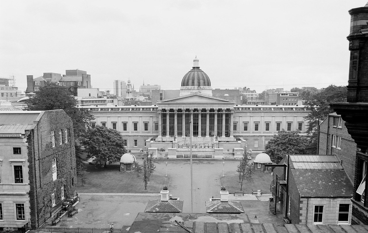 Ucl Alumni On Twitter A Vintage Shot Of The Portico For Londonhistoryday Ucl Was Founded In 1826 And The First University In England To Admit Women Students On Equal Terms With Men