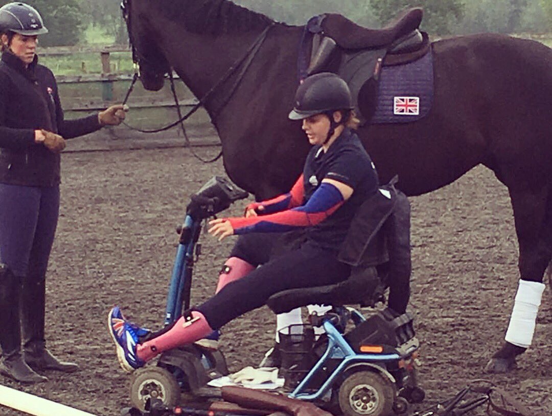 A massive thank you to @TeamGBR‘s @DystonicDiva, Louise & Shrek for coming to speak & give a demo to us & other clubs from @BedsYFC about their day to day routine & training of a paradressage horse. We were blown away by your dedication to your sport & we all learnt so much🇬🇧🐴