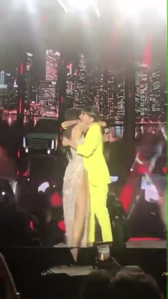 _3timesA_'s tweet photo. @Aitana_ot2017 https://t.co/9pAUy9Hr9b