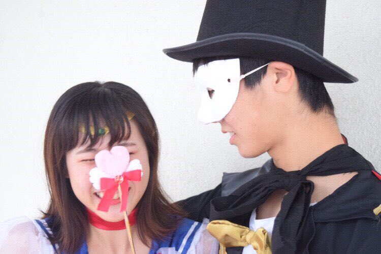 nanfmaho13's tweet photo. ー2年6組ー
  💘美少女戦士 セーラームーン💫
 
セーラームーンとタキシード仮面を限りなく再現✨細かい小物もこだわりました
もーアニメから飛び出してきてもーたん？！て感じですね💁🏻‍♀️

RTしないと〜〜〜
『月に代わってお仕置きよ！！』

RT＆いいねよろしくお願いします👏👏 https://t.co/L247REdAFF