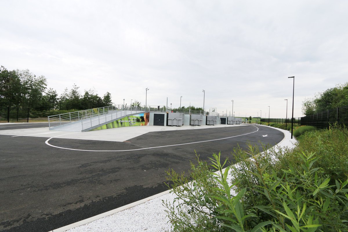 La déchèterie de Croisilles officiellement inaugurée aujourd'hui !
'Les déchèteries sont devenues le fer de lance de l’économie circulaire... 52 000 tonnes de déchets y sont collectées chaque année et 81% de ces déchets sont valorisés'' souligne @PhRapeneau président du @SMAV62