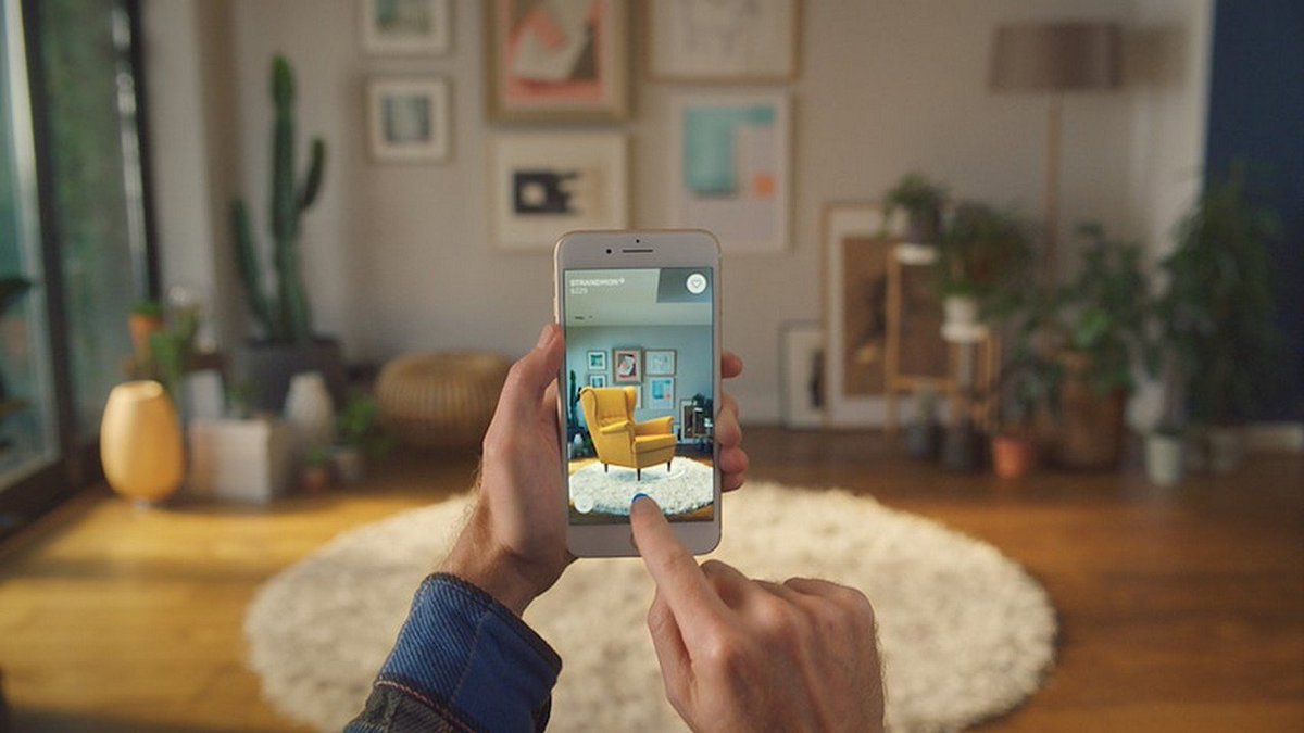 techaffinity's tweet photo. Augmented reality apps and the use of virtual reality has the potential to redefine the interior design industry https://t.co/RKaKWDE9HX

#AR #VR #facebook360 #AugmentedReality #VirtualReality #samsunggear #AWE2018 @ARealityEvent #arapps https://t.co/yTWirvr7xz